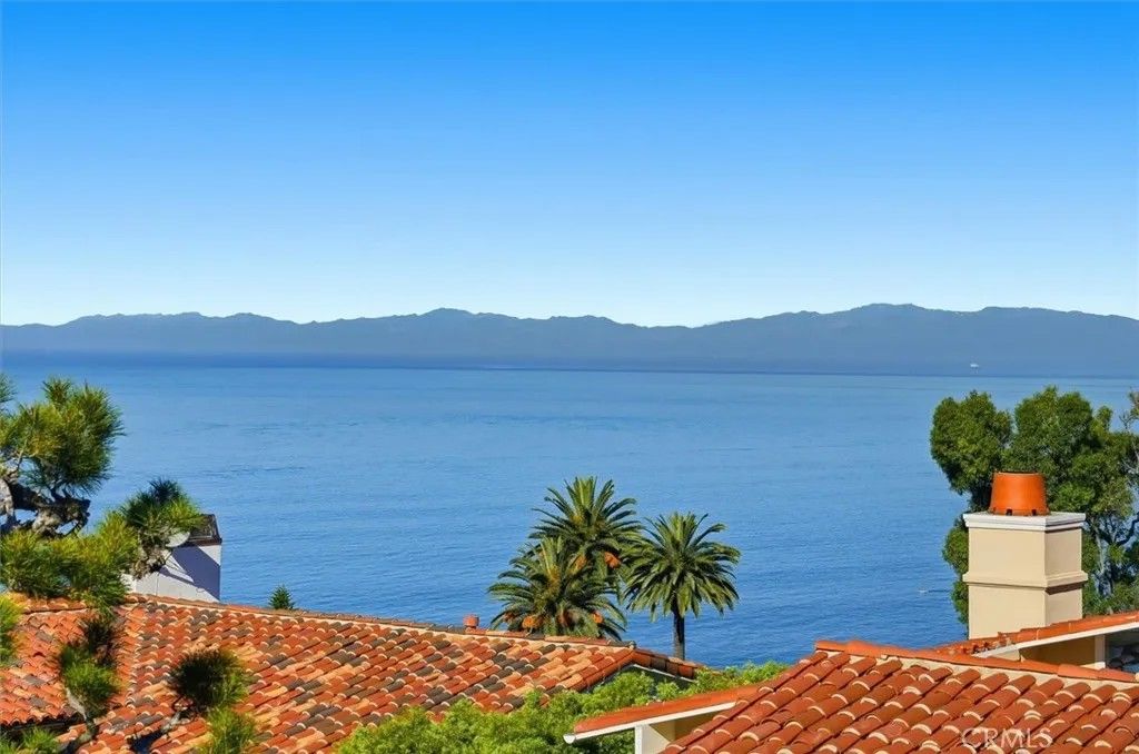 Photo of 721 Via Somonte, Palos Verdes Estates, CA 90274 (MLS # PV26012116)