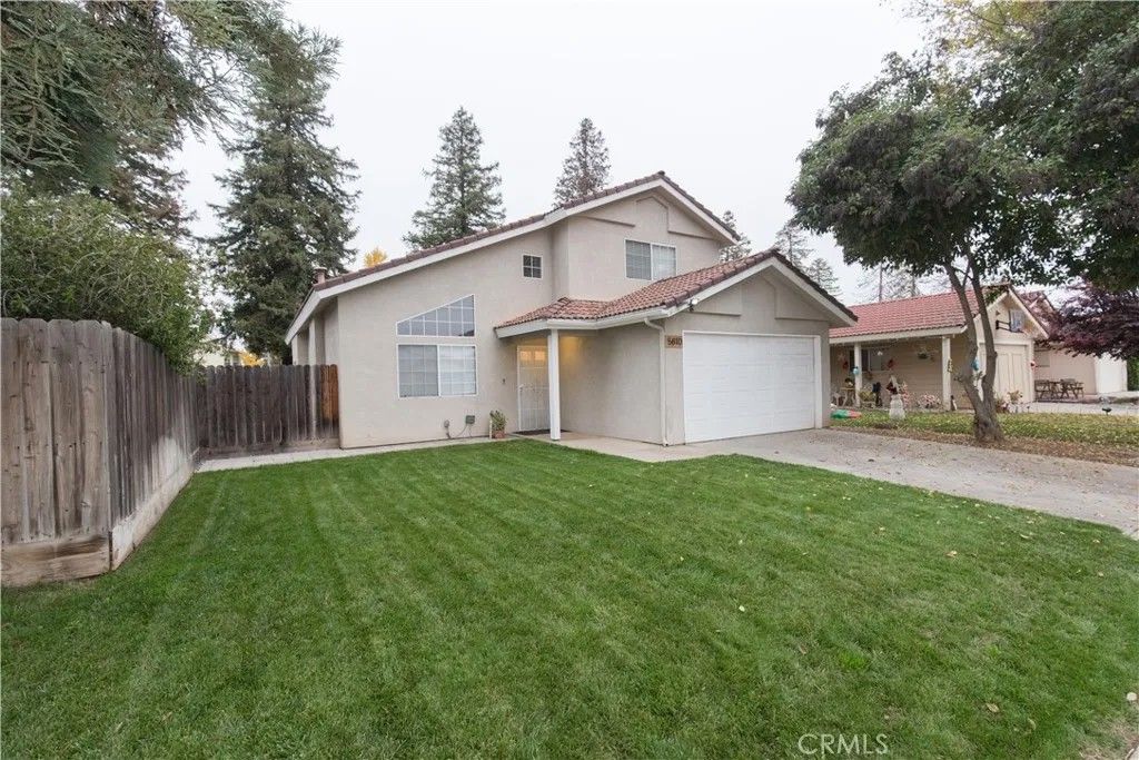 Photo of 5810 W Tenaya, Fresno, CA 93722 (MLS # FR25273433)