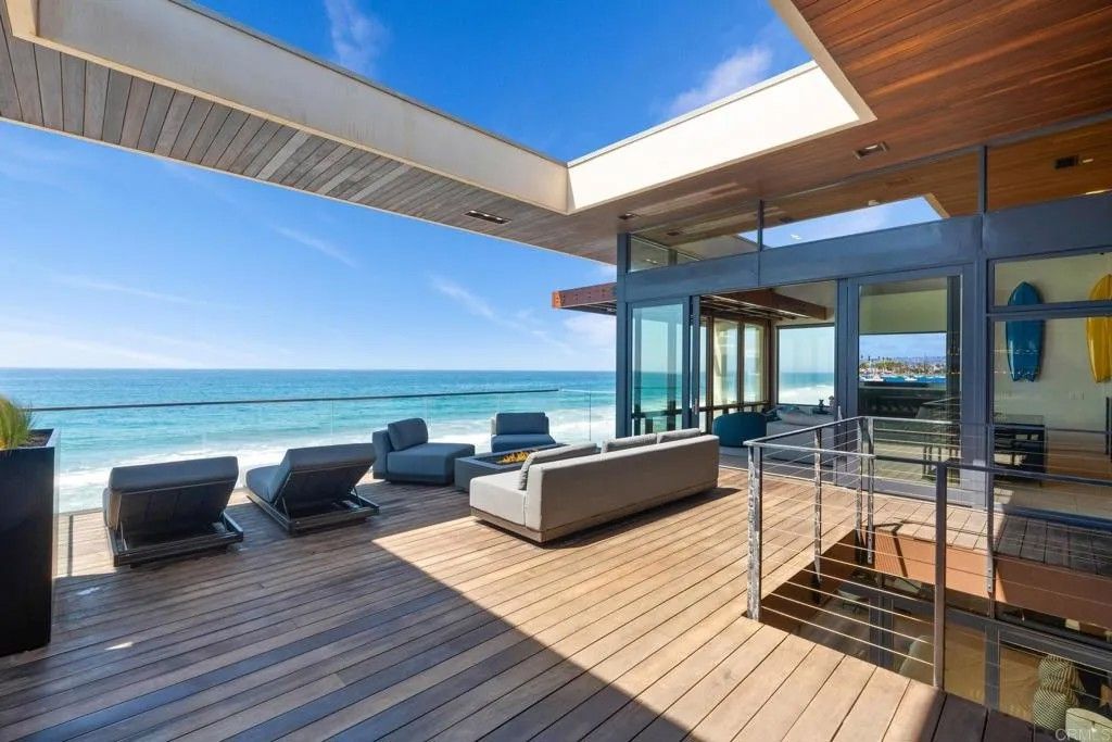 Photo of 1909 S Pacific Street, Oceanside, CA 92054 (MLS # NDP2509115)