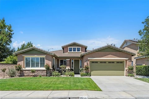 Photo of 35597 Hawkeye ST, Murrieta, CA 92563 (MLS # OC26184608)