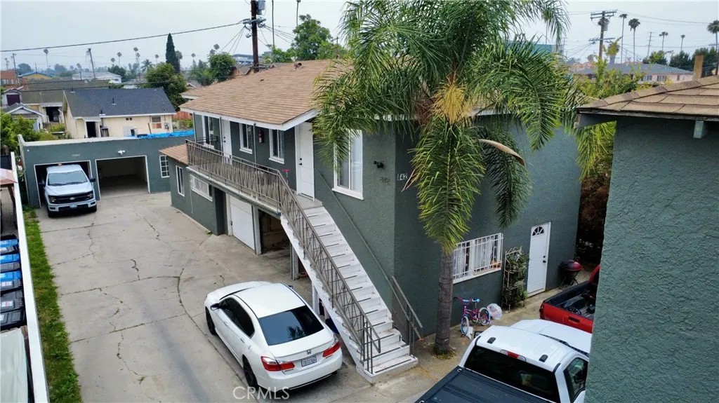 840 W 81st