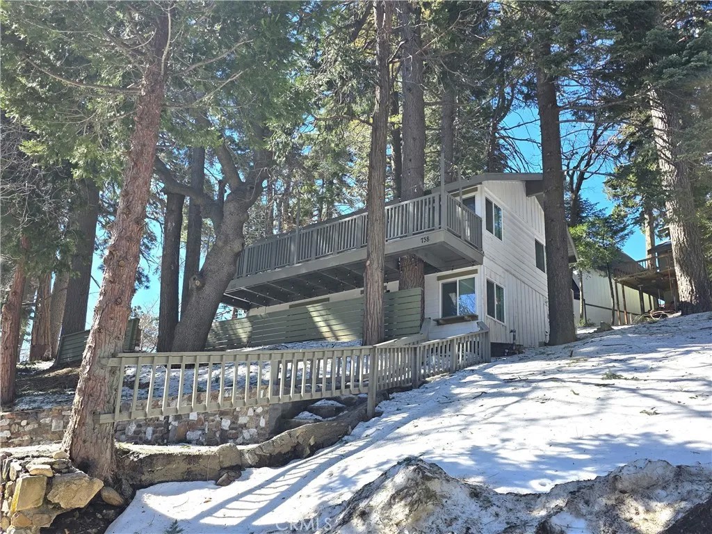738 W Victoria Court