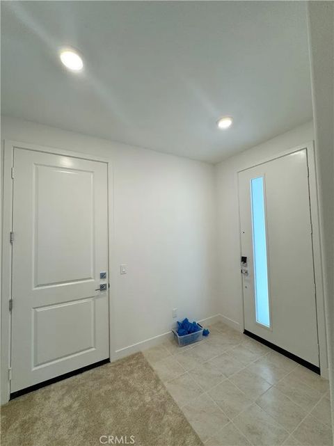 Tiny photo for 283 Lynx, Irvine, CA 92618 (MLS # OC25238079)