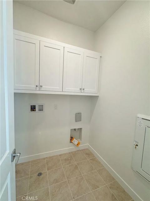 Tiny photo for 283 Lynx, Irvine, CA 92618 (MLS # OC25238079)