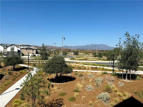 Tiny photo for 283 Lynx, Irvine, CA 92618 (MLS # OC25238079)