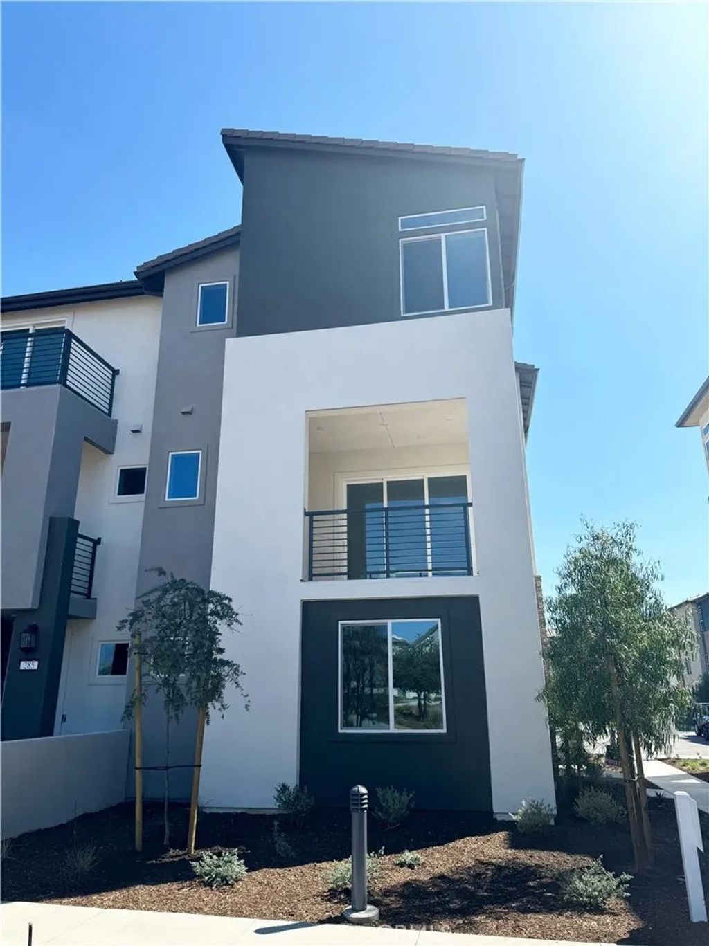 Photo of 283 Lynx, Irvine, CA 92618 (MLS # OC25238079)