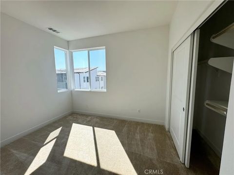Tiny photo for 283 Lynx, Irvine, CA 92618 (MLS # OC25238079)