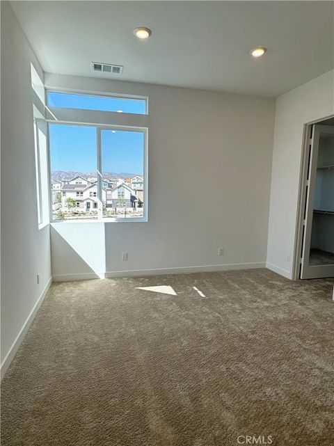 Tiny photo for 283 Lynx, Irvine, CA 92618 (MLS # OC25238079)