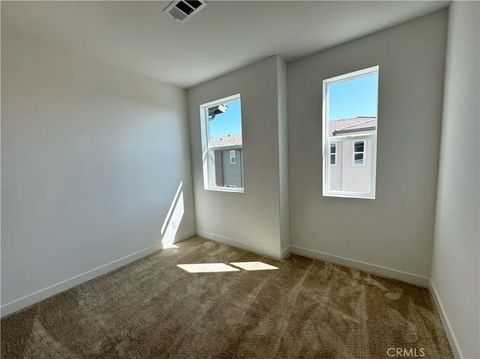 Tiny photo for 283 Lynx, Irvine, CA 92618 (MLS # OC25238079)