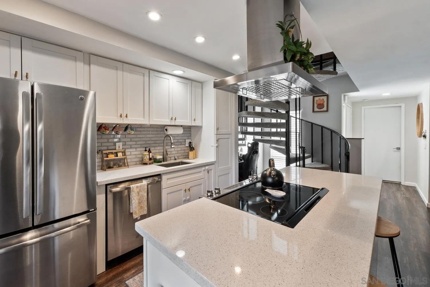 23952 Green Haven