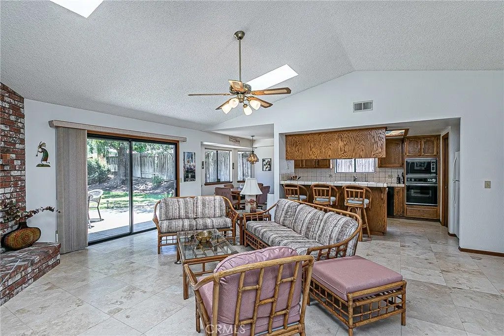 855 Sunshine Court