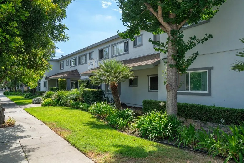 10442 Lampson Avenue