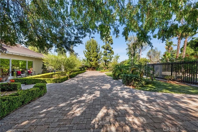 9931 Brier Lane