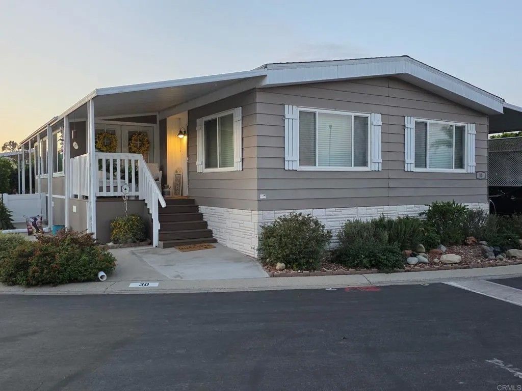 Photo of 500 W Santa Paula #30, Santa Paula, CA 93060 (MLS # NDP2601517)