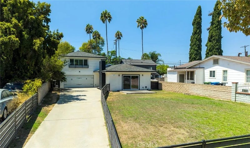 3338 Perlita Avenue