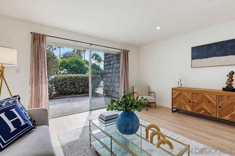 4444 W Point Loma 98