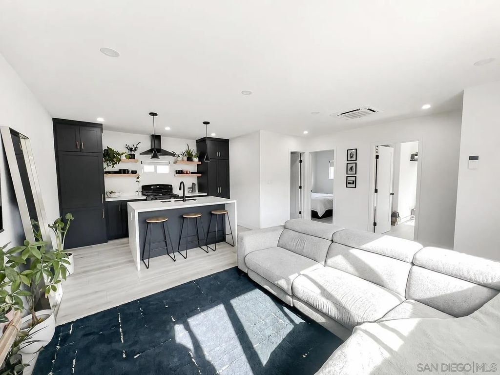 Photo of 764-766 N Grape St, Escondido, CA 92025 (MLS # 260010981)