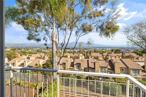 Tiny photo for 2662 Vistamonte Circle, Chino Hills, CA 91709 (MLS # AR25241366)