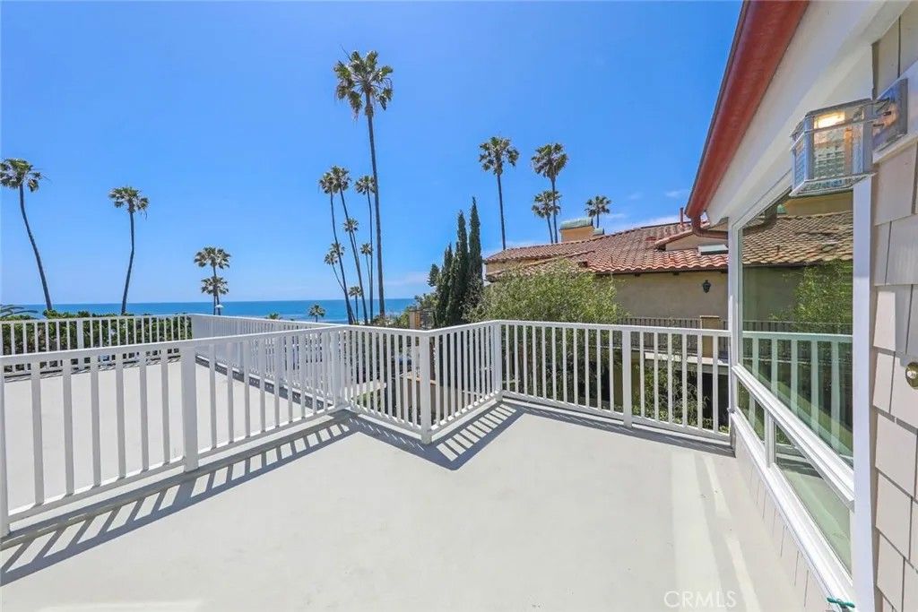 Photo of 376 Cliff Drive #E, Laguna Beach, CA 92651 (MLS # LG25280483)