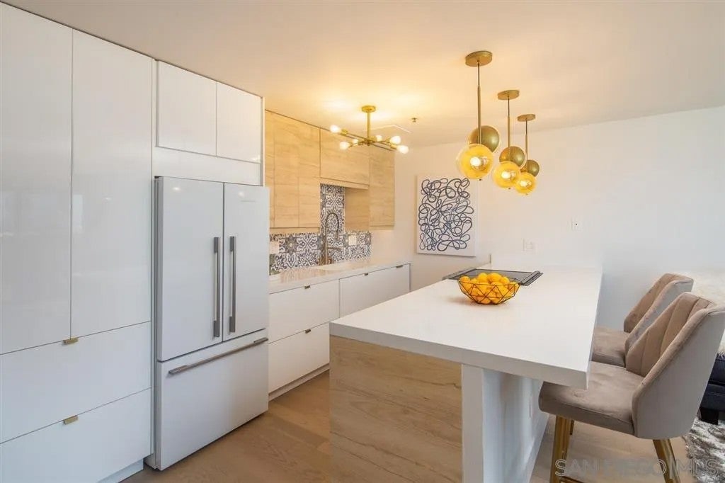 4878 Pescadero 202
