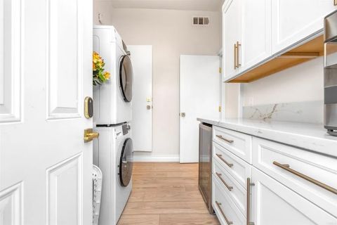 Tiny photo for 166 Ebony Avenue, Imperial Beach, CA 91932 (MLS # PTP2508303)