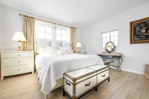 Tiny photo for 166 Ebony Avenue, Imperial Beach, CA 91932 (MLS # PTP2508303)