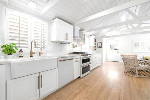 Tiny photo for 166 Ebony Avenue, Imperial Beach, CA 91932 (MLS # PTP2508303)