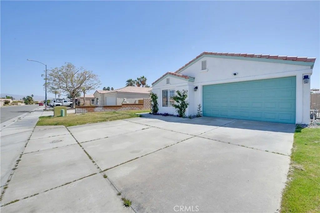 Photo of 82235 Calico Ave, Indio, CA 92201 (MLS # SR26113109)
