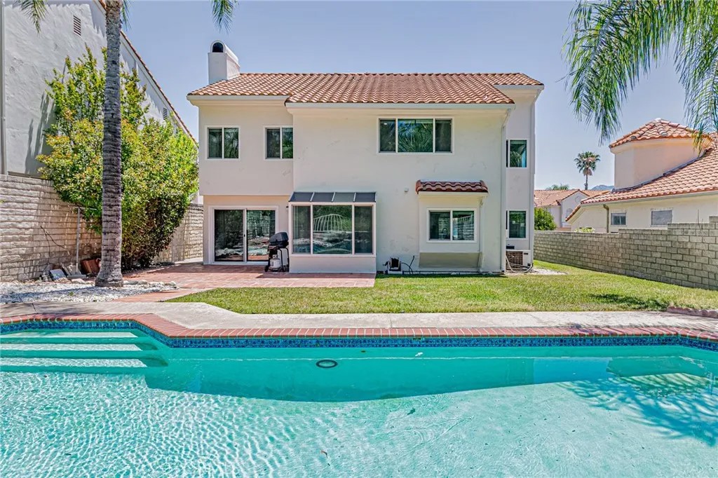 25533 Longfellow Place