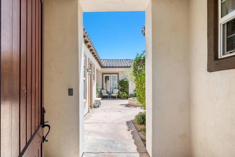 60233 Katie Circle