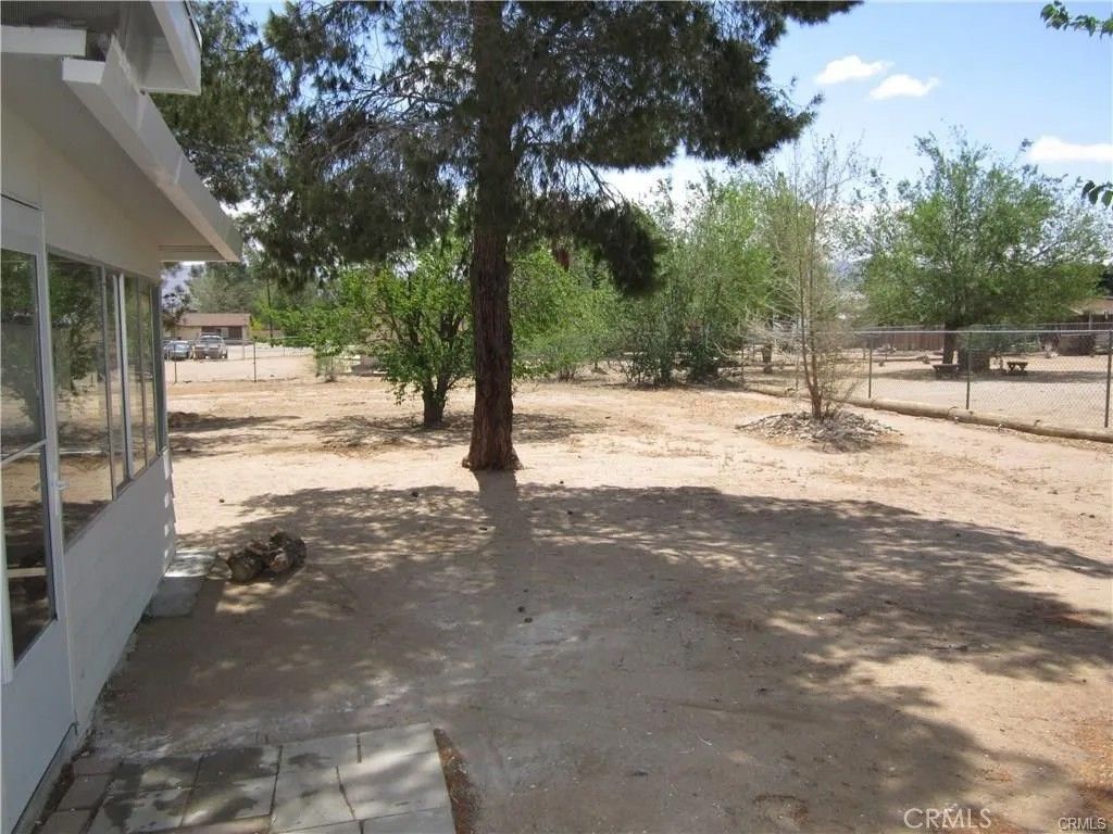 Photo of 9341 Buckthorn Ave, Hesperia, CA 92345 (MLS # IV25276116)