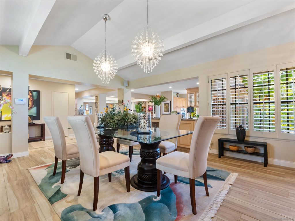 Photo of 352 Calle Bonita, Escondido, CA 92029 (MLS # 260006321)