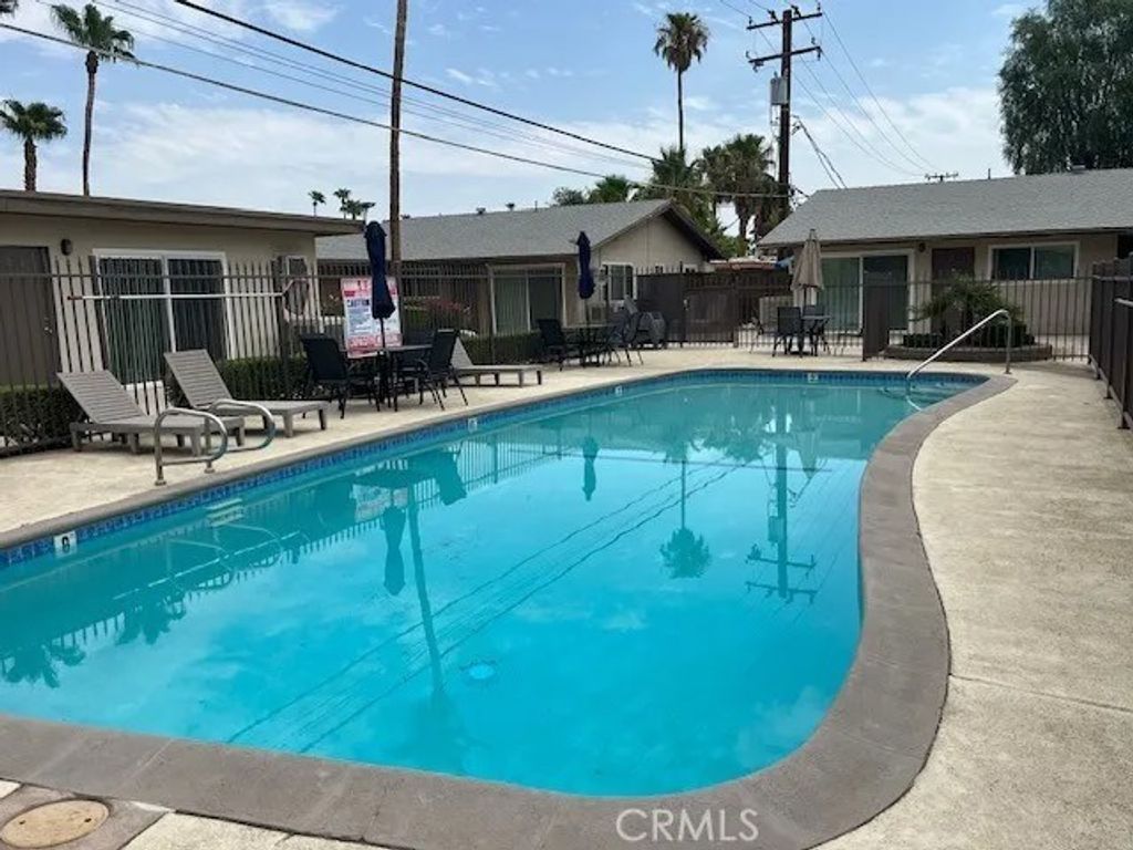 Photo of 686 E Cottonwood Road #6, Palm Springs, CA 92262 (MLS # NP25266481)