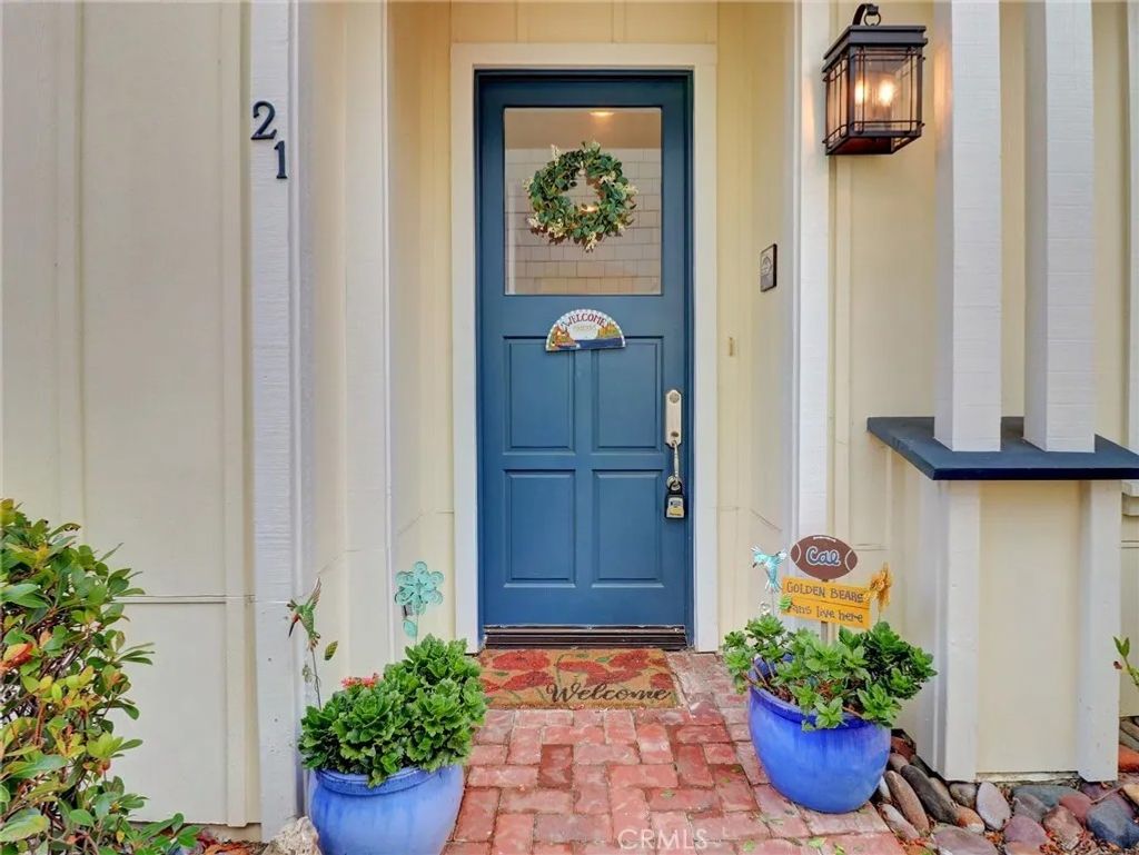 Photo of 1800 S Pacific Coast Ave, Redondo Beach, CA 90277 (MLS # SB26059008)