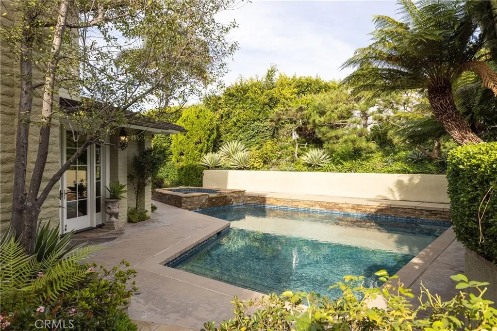 3 Cypress Point Lane