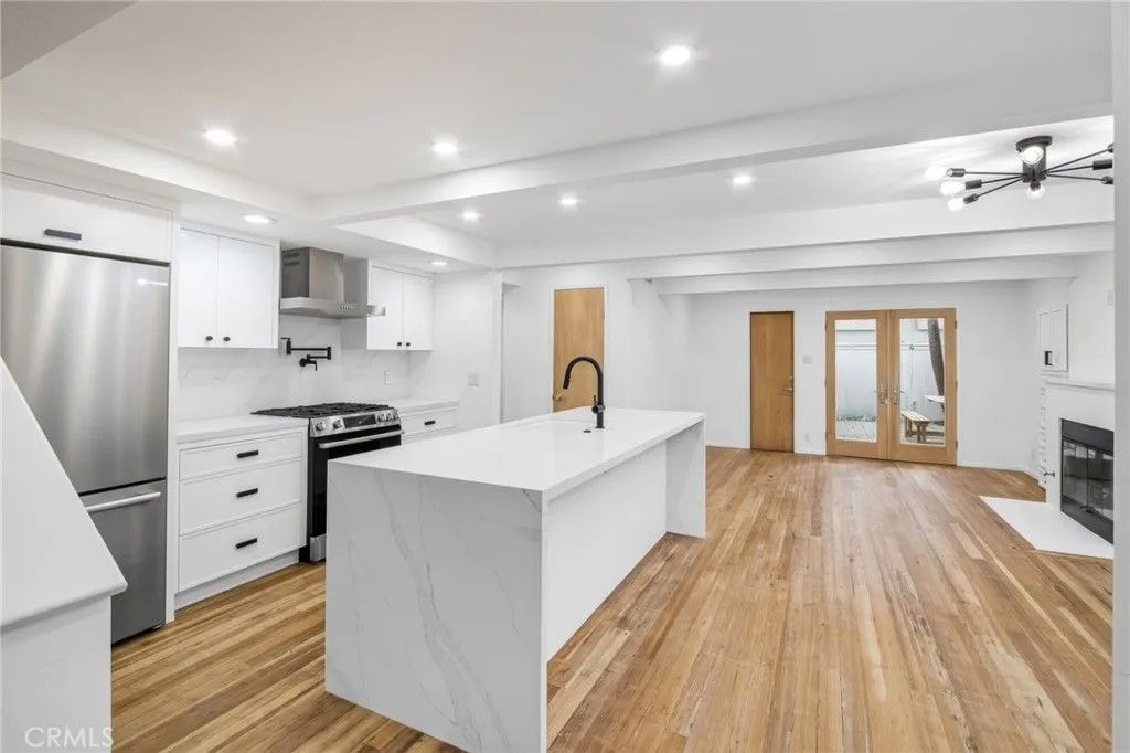 Photo of 404 Prospect Street, Newport Beach, CA 92663 (MLS # NP26092317)