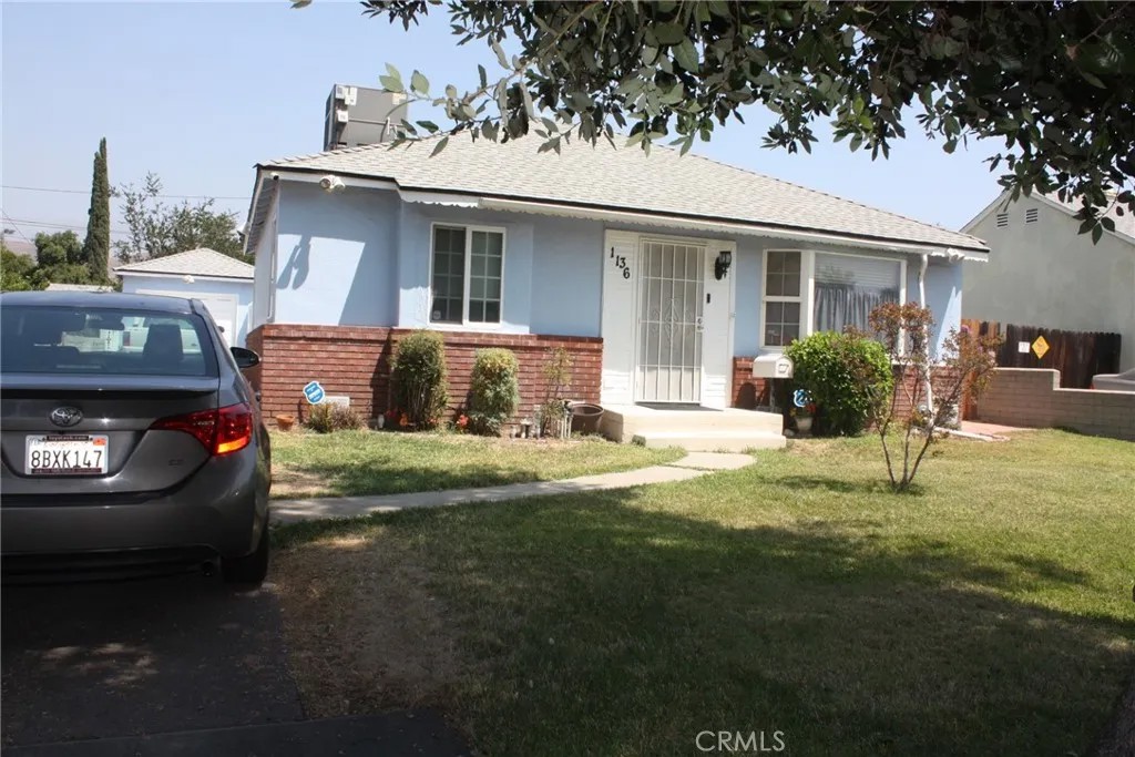 1136 W 26th Street
