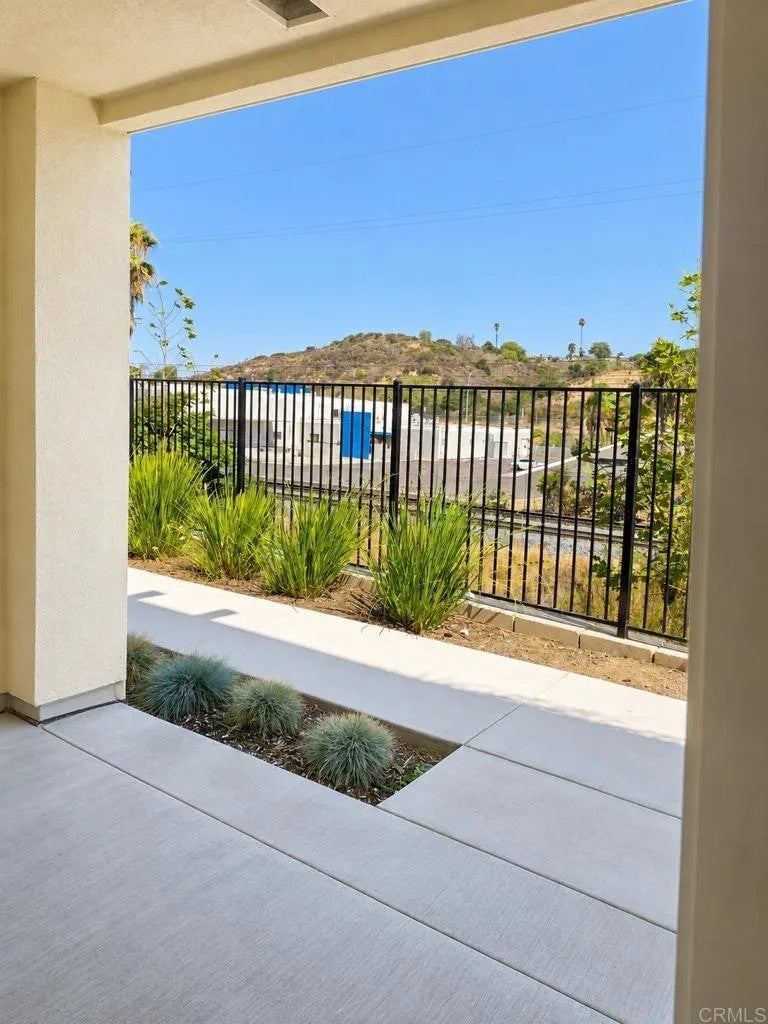 438 Creekside Circle