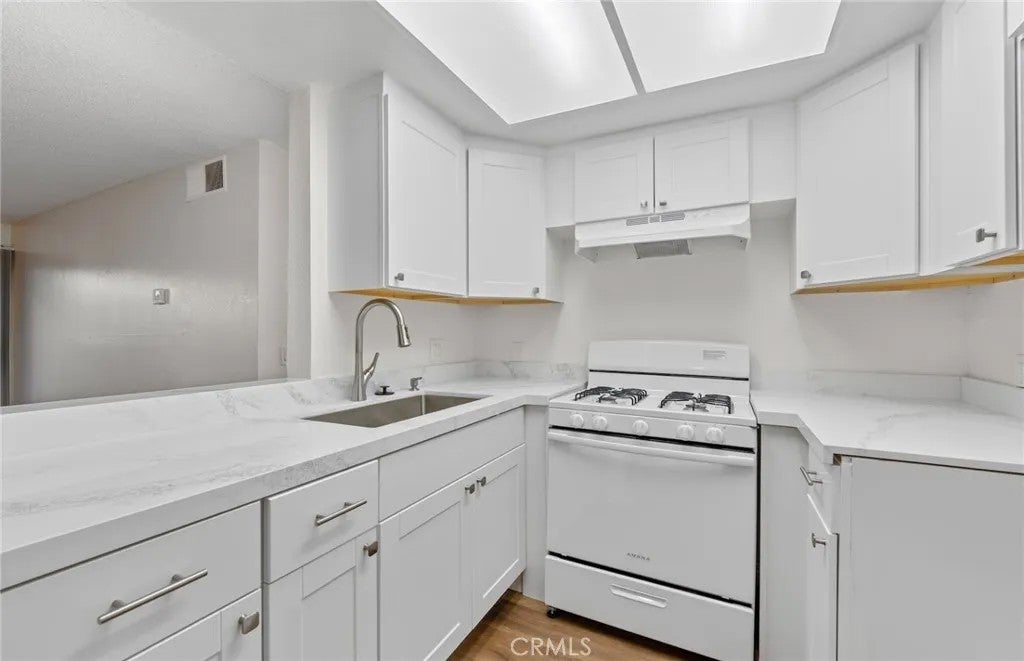 600 W 3rd Street B107