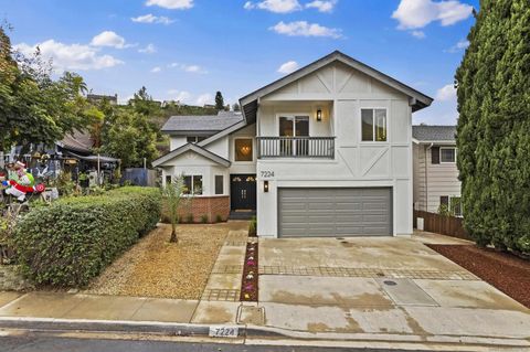 7224 Melotte St San Diego CA 92119