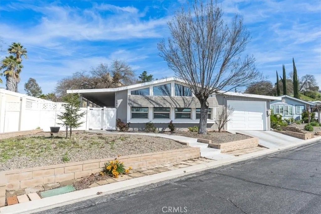 Photo of 291 Quail Summit, Paso Robles, CA 93446 (MLS # NS26045435)