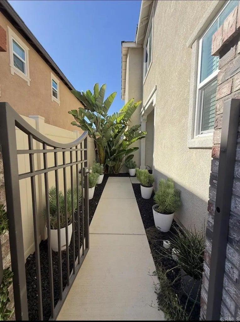 Photo of 33540 Asturian Way, Fallbrook, CA 92028 (MLS # NDP2609581)