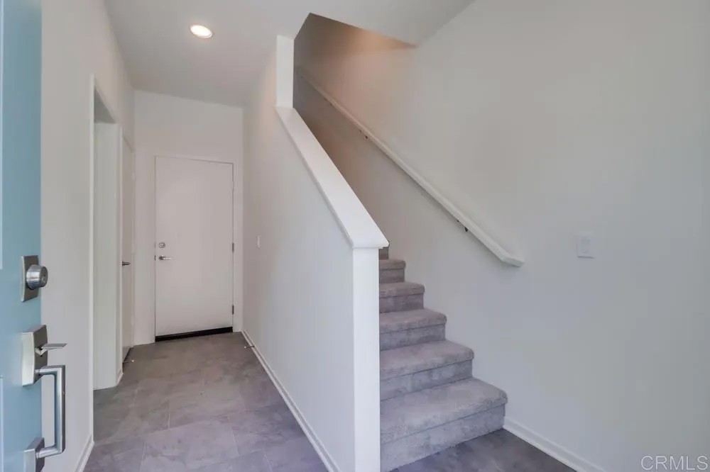 5305 Seacliff Place 5