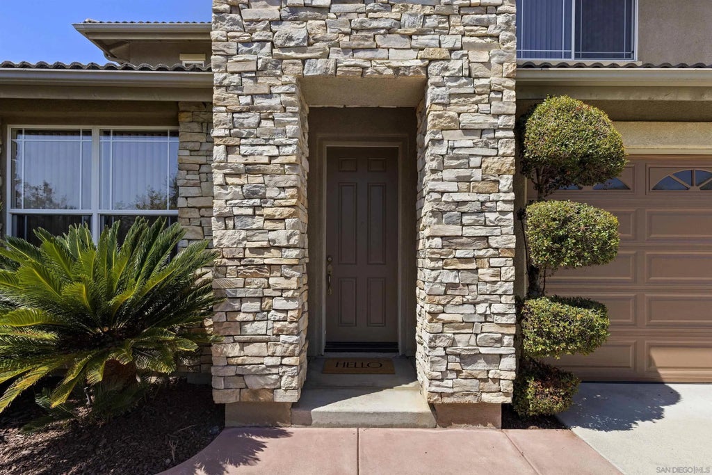Photo of 623 Edgewater DR, San Marcos, CA 92078 (MLS # 260017628)