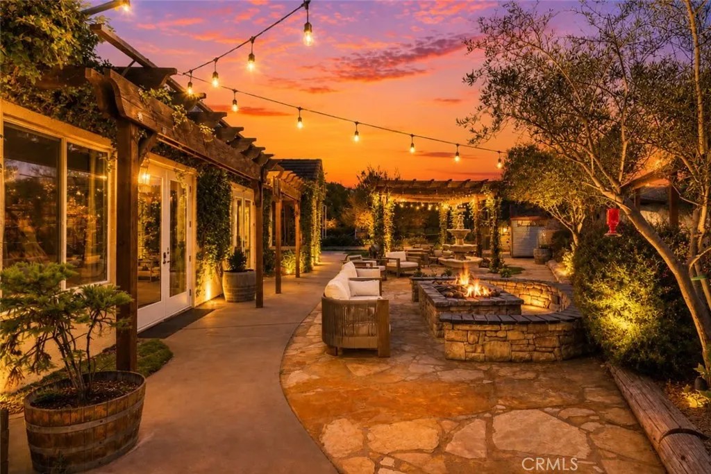 43455 Corona Cala Camino
