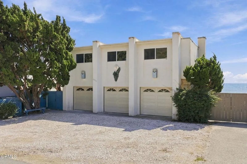 3512 Pacific Coast Highway