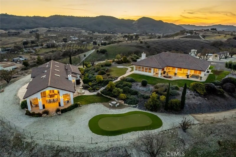 5495 Vista Serrano