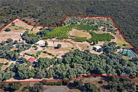 17825 Bear Valley Lane Escondido CA 92027