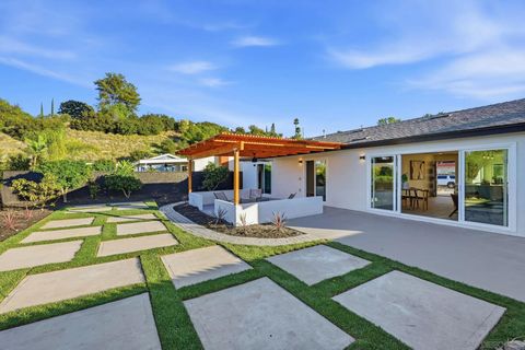 Tiny photo for 5424 Princess View Pl, San Diego, CA 92120 (MLS # 250045613)