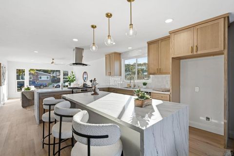 Tiny photo for 5424 Princess View Pl, San Diego, CA 92120 (MLS # 250045613)